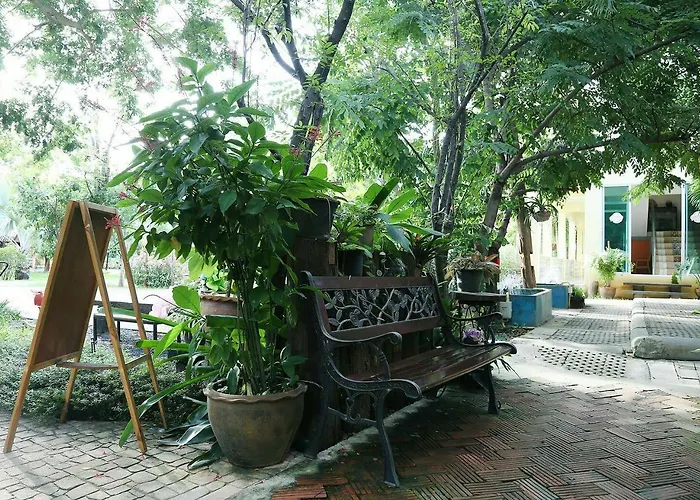 Prasertsri Place