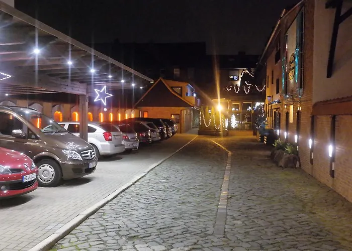 Hotel Und Pension Am Burchardikloster