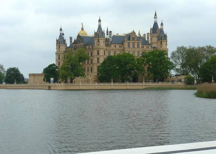 Hotel und Restaurant Rabennest am Schweriner See