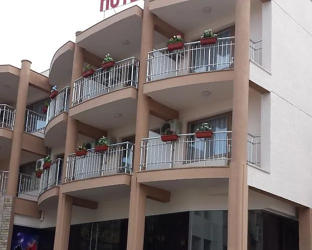 Tiara Hotel
