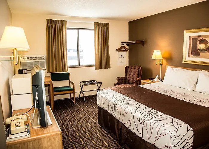Americas Best Value Inn & Suites Detroit Lakes