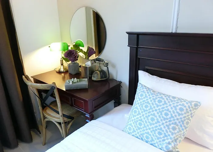 Bloom Boutique Hotel & Cafe