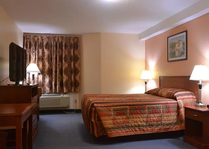 Aurora Park Inn & Suites