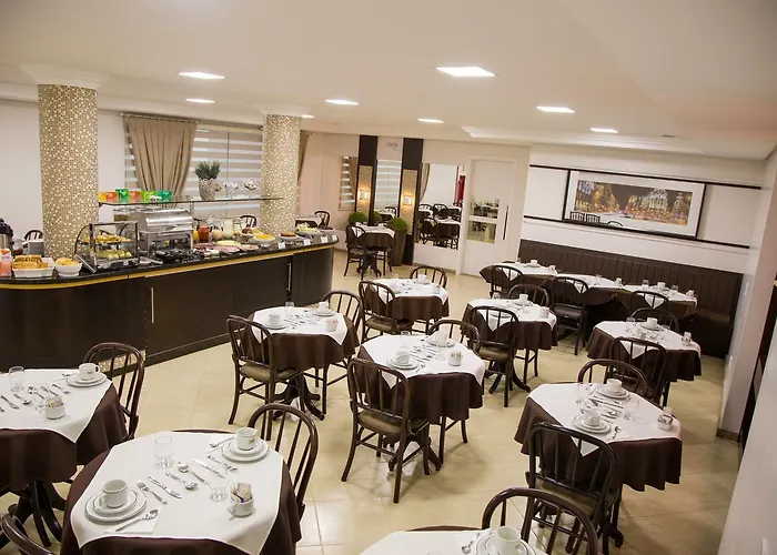 Dois Vizinhos Palace Hotel