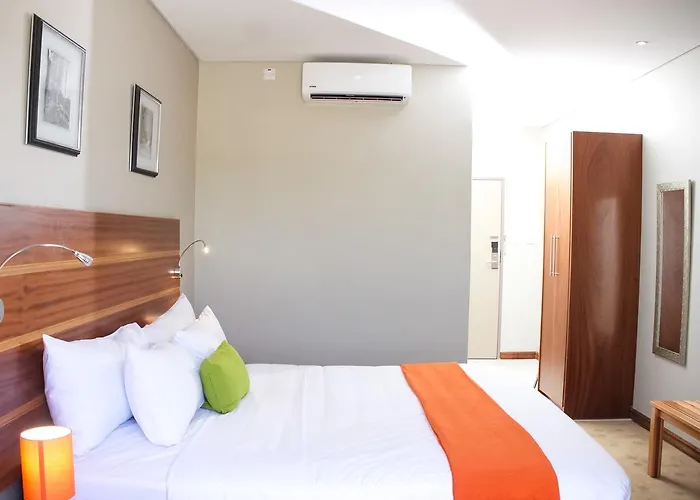Woodlane Hotel