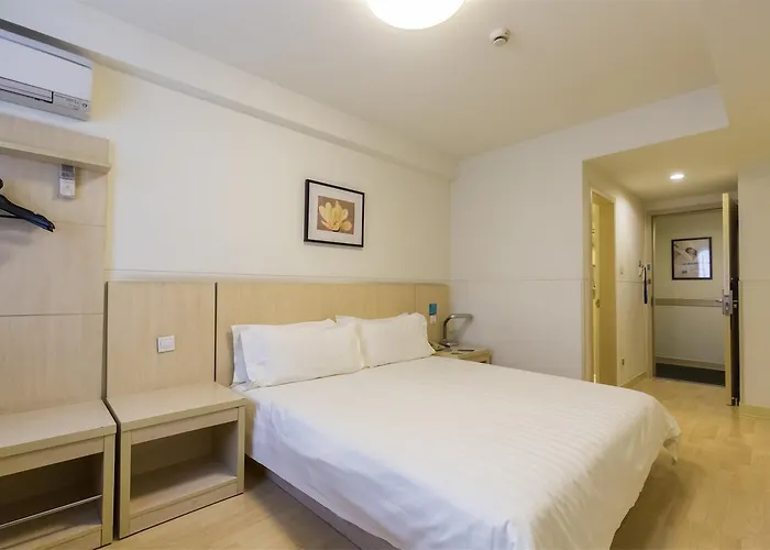 Jinjiang Inn Qingyuan Qiaobei Road