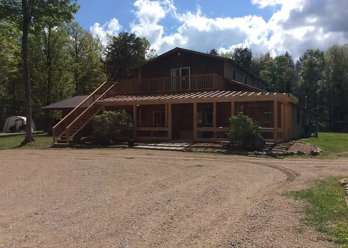 Madawaska Lodge