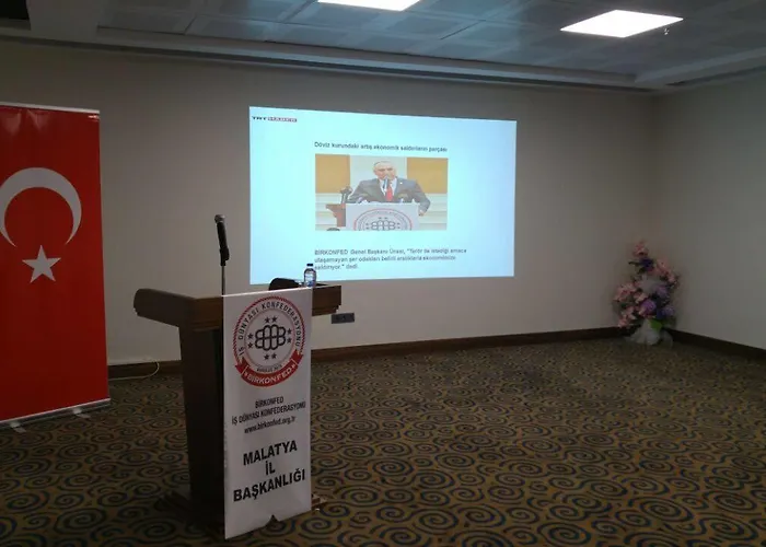 Yze Pirlanta Hotel