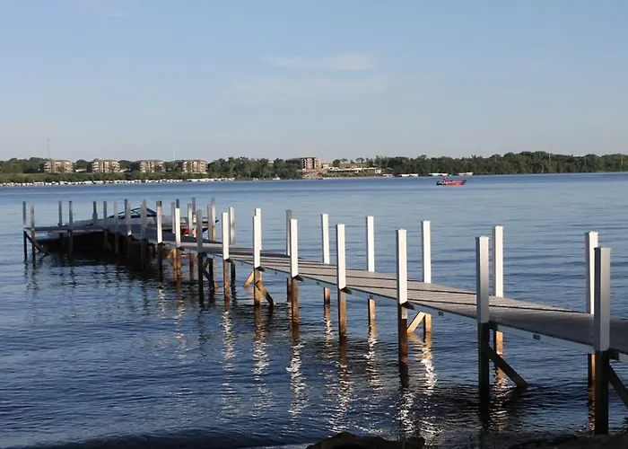 Okoboji Commons Hotel