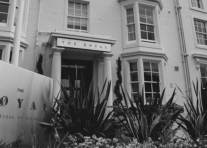 The Royal Hotel - Bridge Of Allan