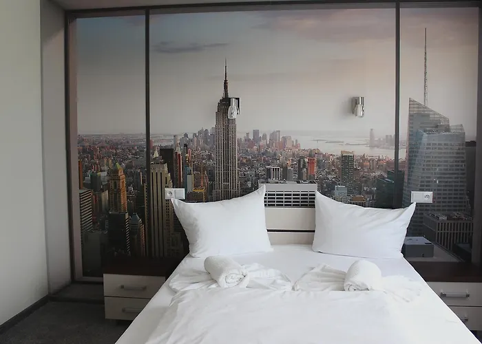 Hotel City