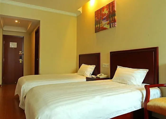 Greentree Inn Shaanxi Hanzhong Railway Station Beiyihuan Road Express Hotel