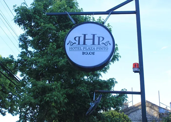Hotel Plaza Pinto