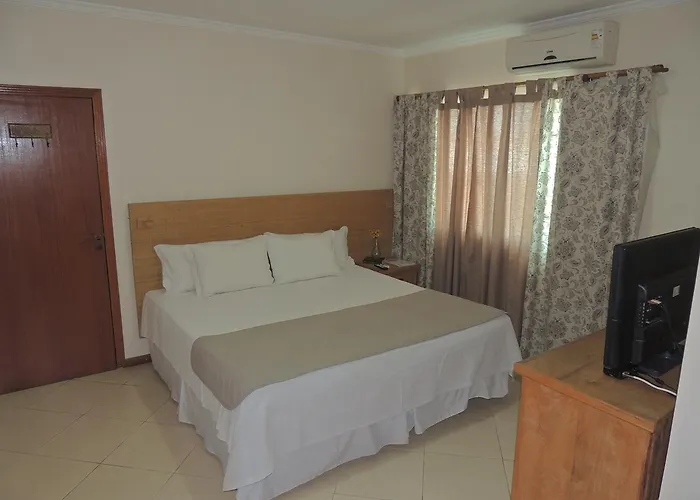 Hotel Pousada La Belle