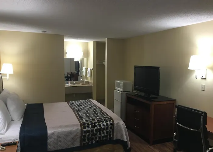 Navasota Inn