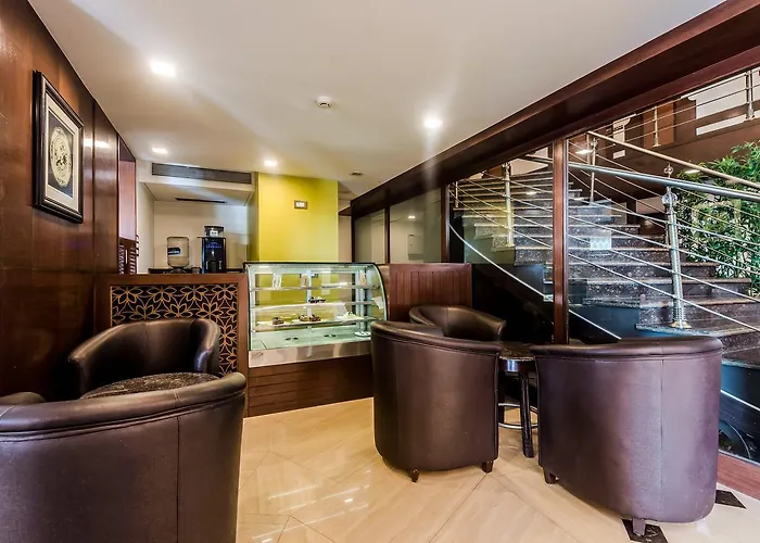 Golden Chariot Vasai Hotel