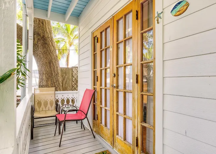 Key West Harbor Inn - Adults Only