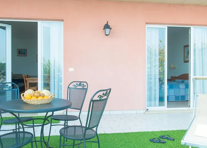 Villa Anna Apartments