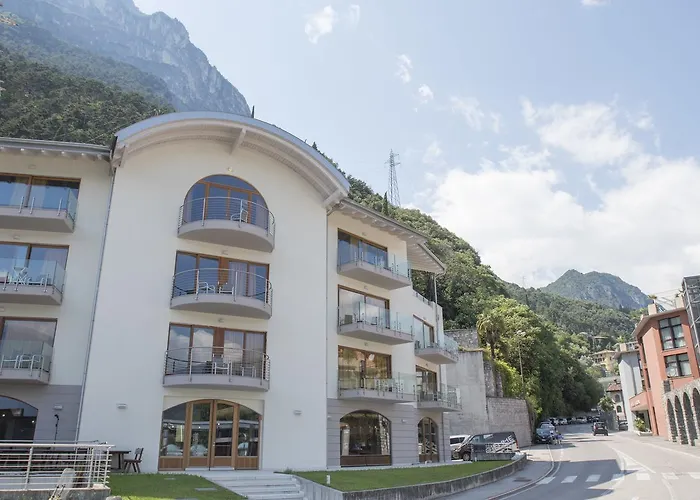 Exclusive Suites Riva