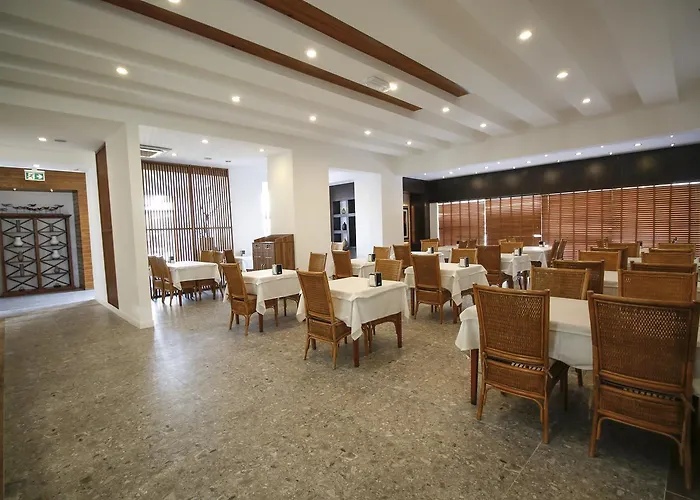 Munamar Beach Residence (Adults Only)