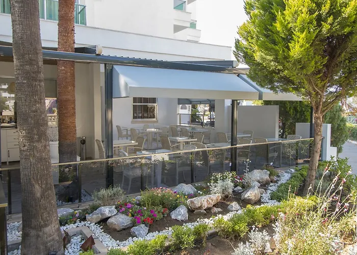 Munamar Beach Residence (Adults Only)