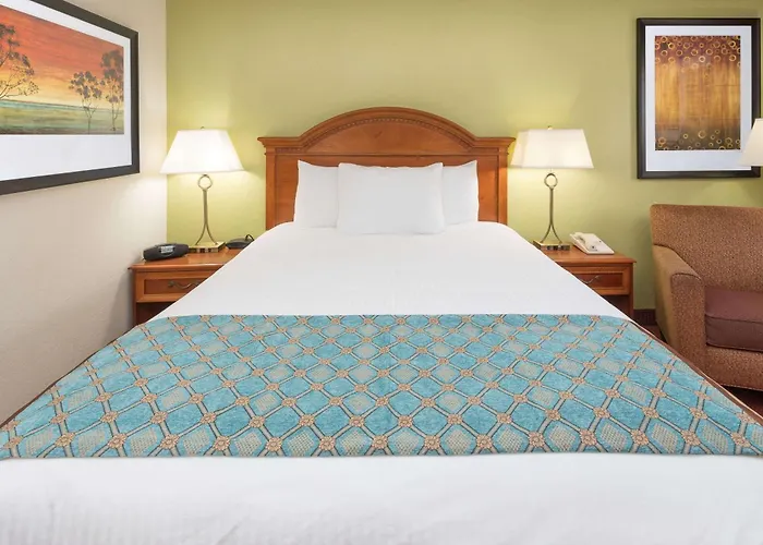 Baymont By Wyndham Orangeburg North