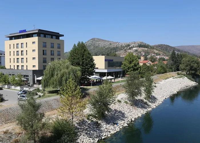 Hotel Mogorjelo