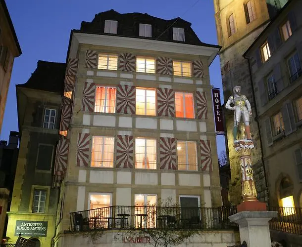 Le Cafe-Hotel De L'Aubier