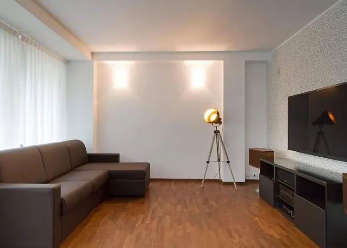 Central Stema Luxury