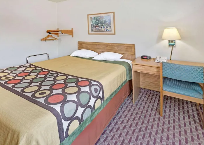 Super 8 By Wyndham Canonsburg/Pittsburgh Area