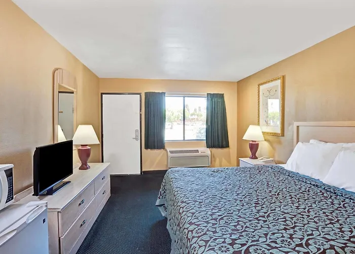 Days Inn By Wyndham Whittier Los Angeles