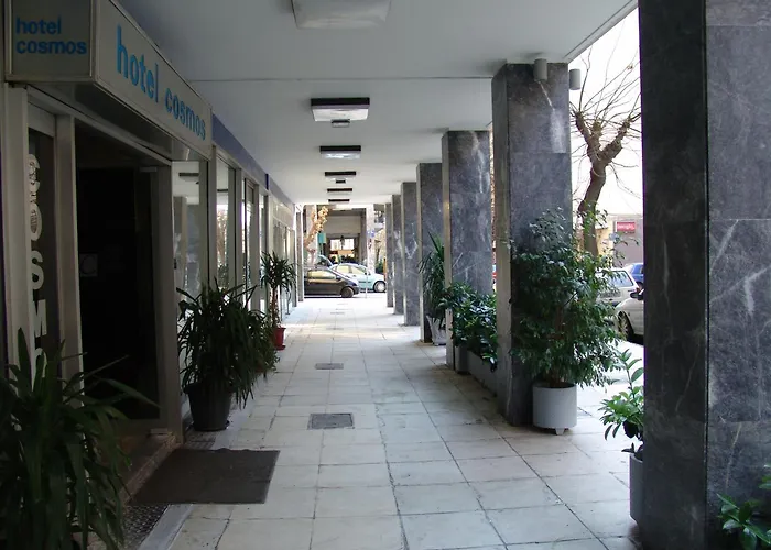 Hotel Cosmos