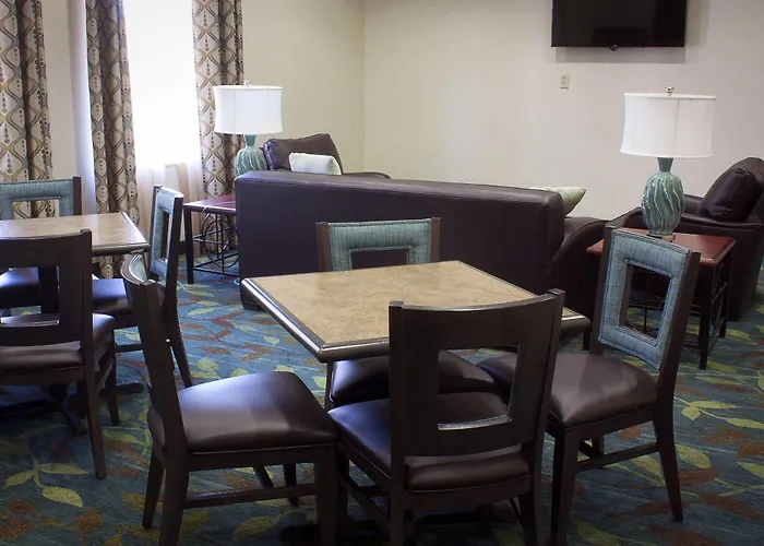 Candlewood Suites Youngstown West - Austintown