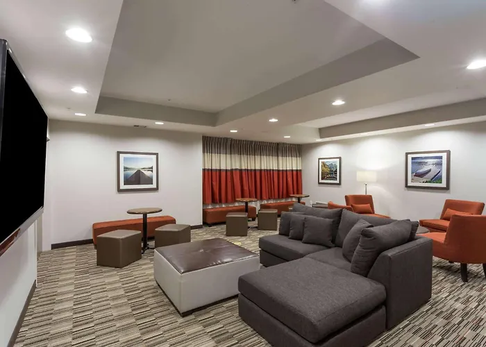 Microtel Inn And Suites By Wyndham Kitimat