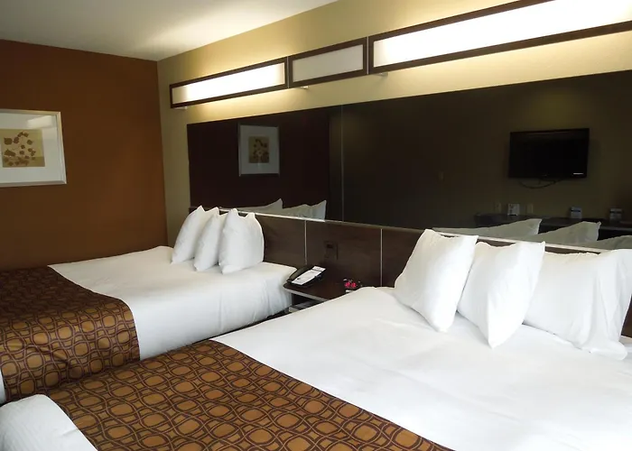 Microtel Inn And Suites North Canton