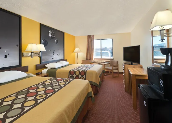 Super 8 By Wyndham Alamogordo - White Sands