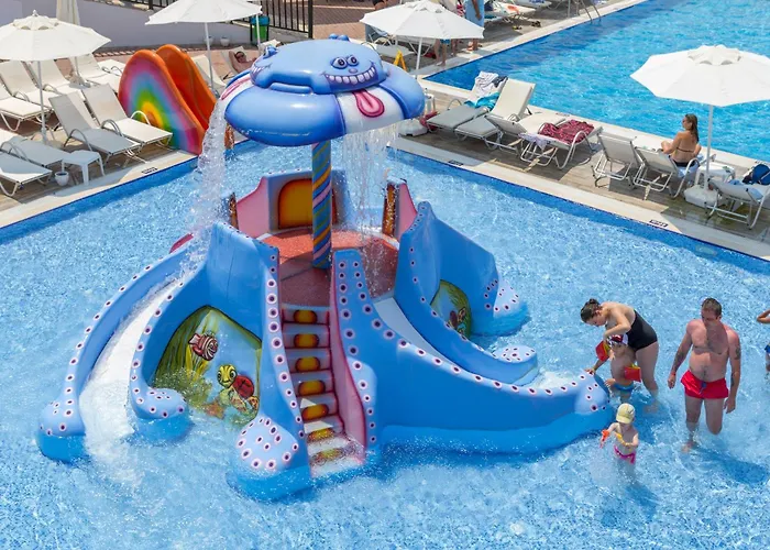 Ramada Resort By Wyndham Akbuk
