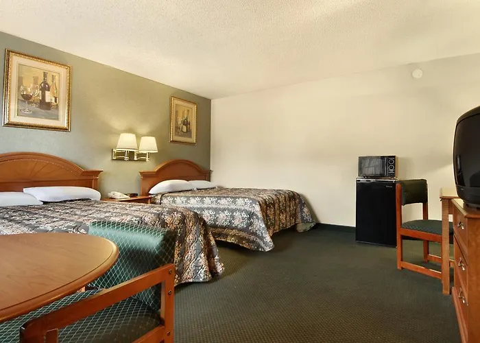 Days Inn By Wyndham Branford New Haven Conference Center