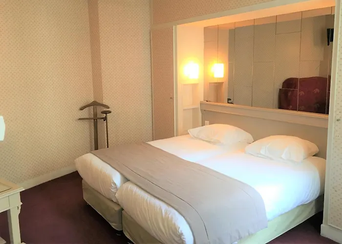 Hôtel Eiffel Kensington