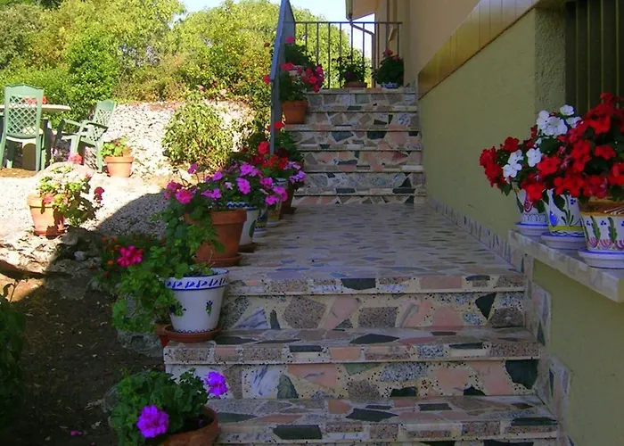 Hotel La Encina Celorio Llanes Parking