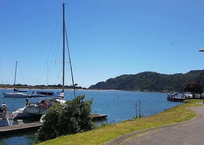 Whakatane Hotel