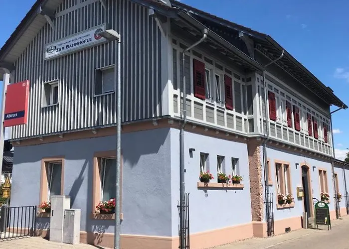 ZUM BAHNHÖFLE Restaurant&Hotel - Albbruck Am Rhein