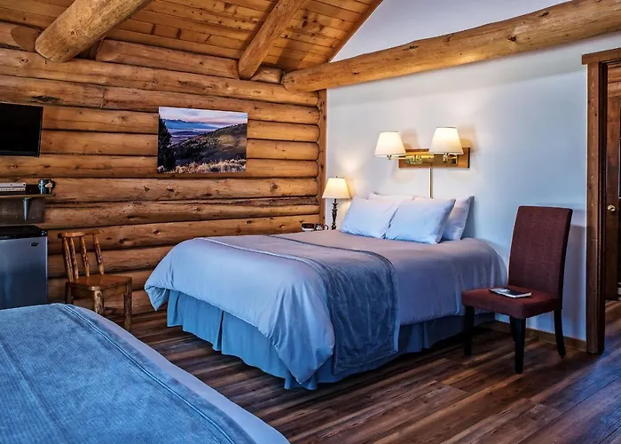 Triangle C Cabins