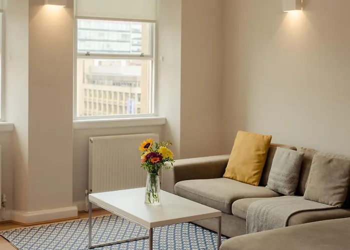 PREMIER SUITES PLUS Glasgow George Square