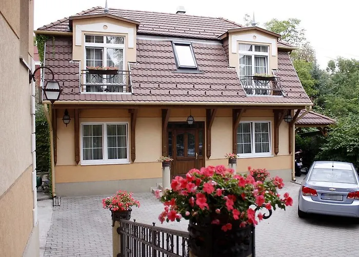 Levay Villa Hotel