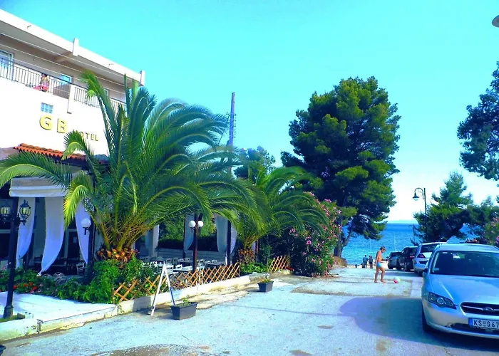 Golden Beach Hotel