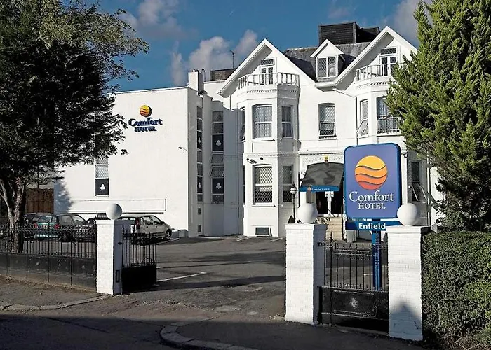 Comfort Hotel Enfield