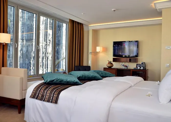 Dom Hotel