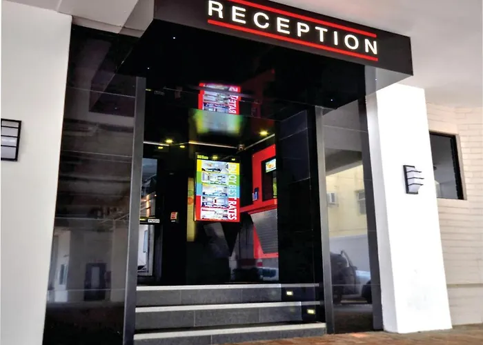 Check Inn Hotel