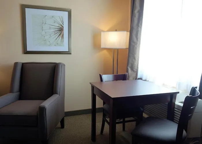 Travelodge By Wyndham Pincher Creek